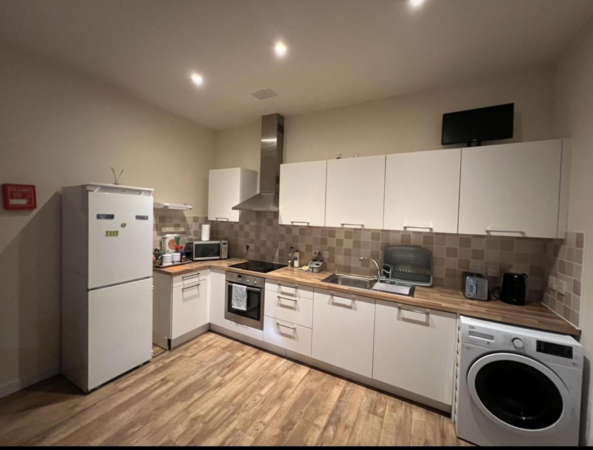 Lovely Twin 2-Flats Condo In Aberdeen-No Party Екстериор снимка